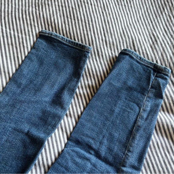 Skinny cropped ankle jeans with button fly in short length - Picture 6 of 7